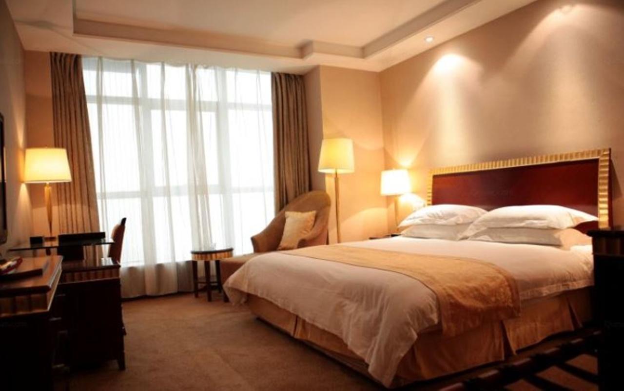 Ramada Hotel Wuxi อู๋ซี ภายนอก รูปภาพ