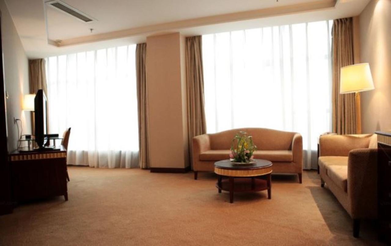 Ramada Hotel Wuxi อู๋ซี ภายนอก รูปภาพ