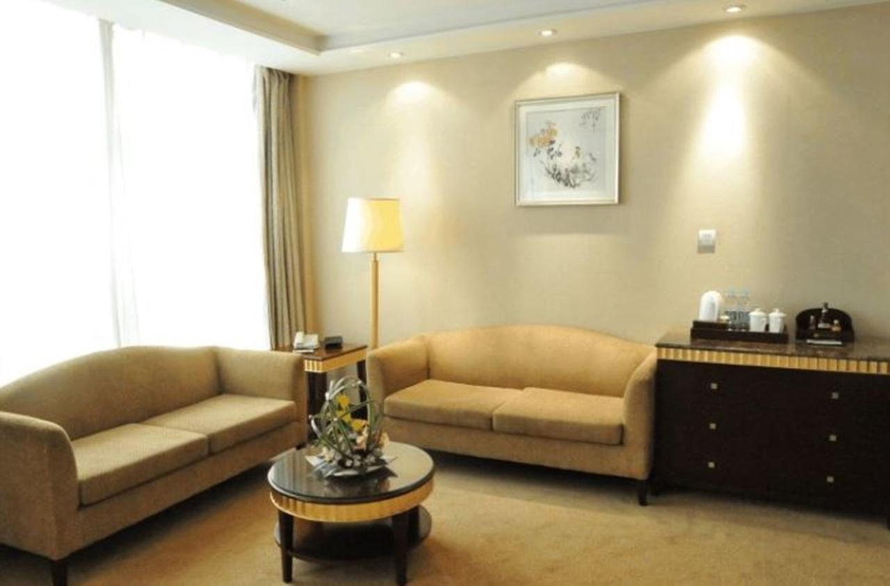 Ramada Hotel Wuxi อู๋ซี ภายนอก รูปภาพ