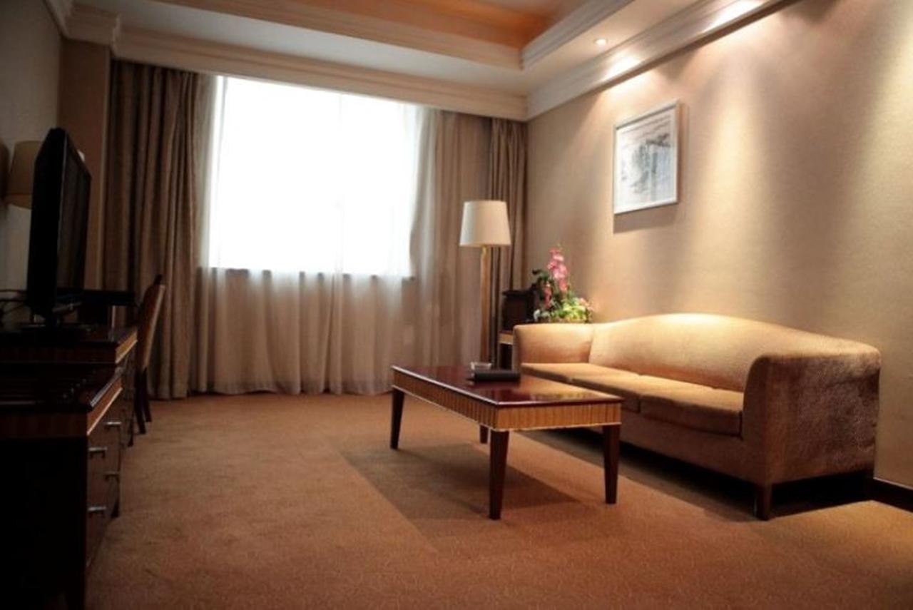 Ramada Hotel Wuxi อู๋ซี ภายนอก รูปภาพ